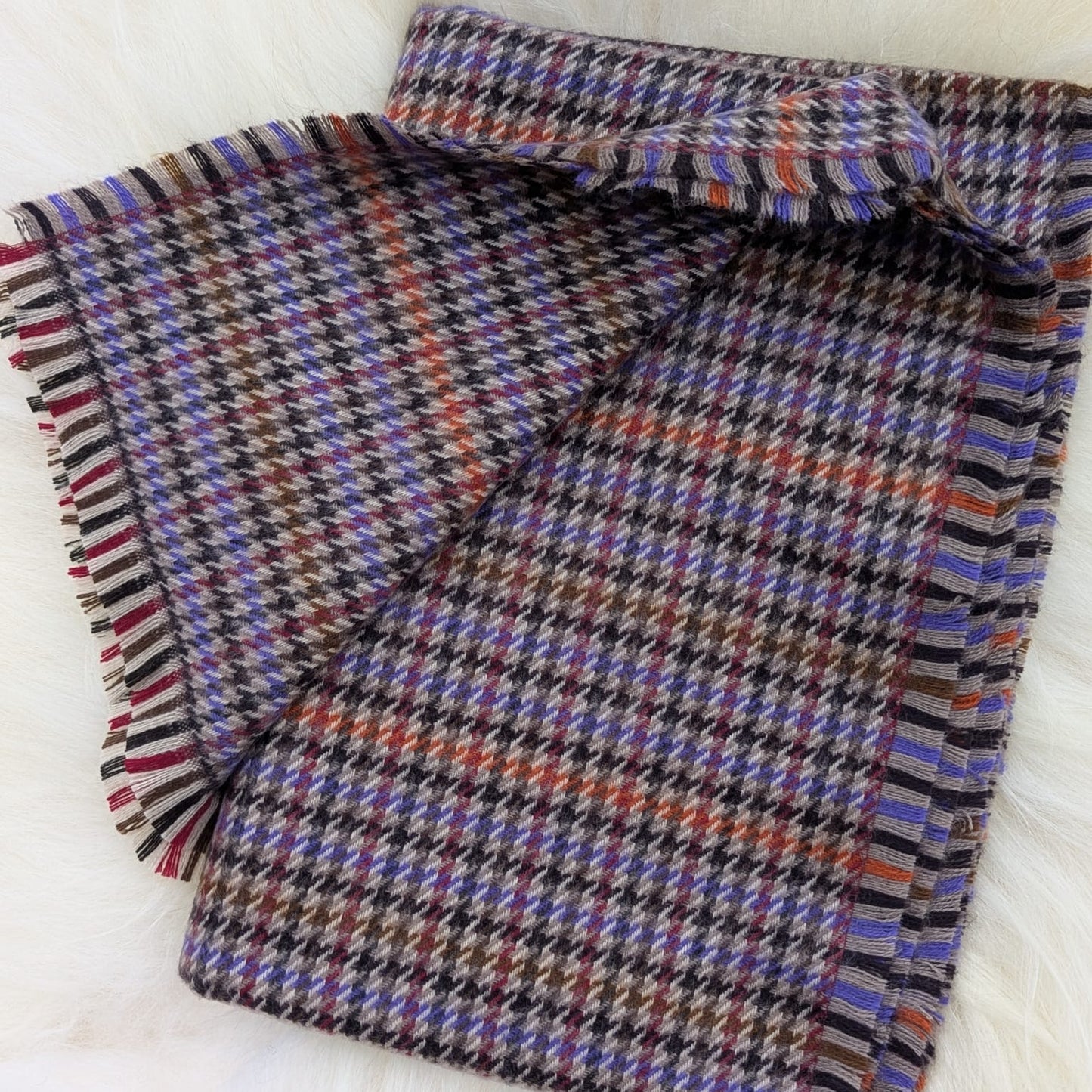 Gade & Juul - halstørklæde - 100 % polyacryl- 205 x 50cm_2