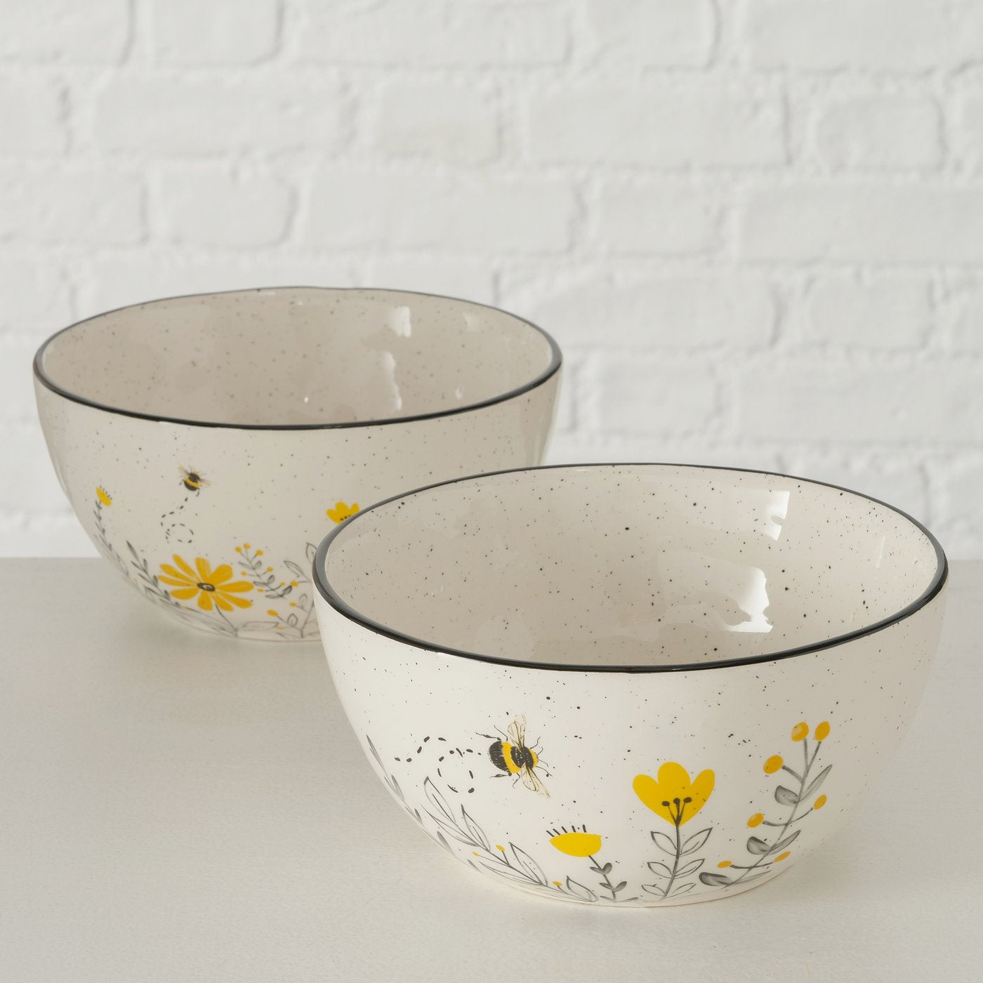 Boltze - skål - 1 stk - hvid m. mønster (blomster og bier) ass.