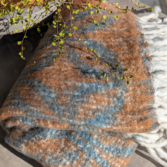 Hygsom - plaid - Rødlig m. blåt mønster