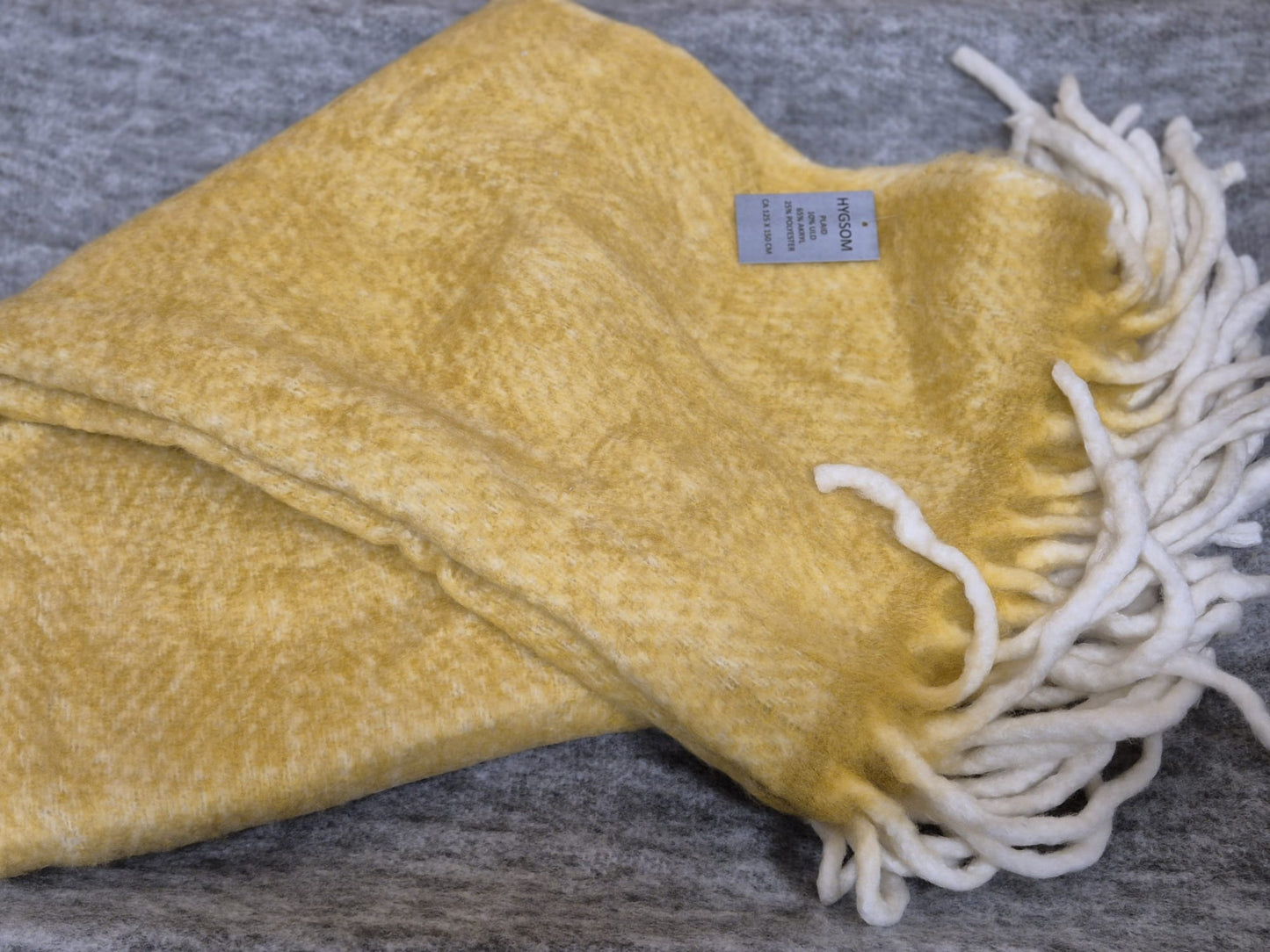 Hygsom - Plaid - Gul - hvide frynser