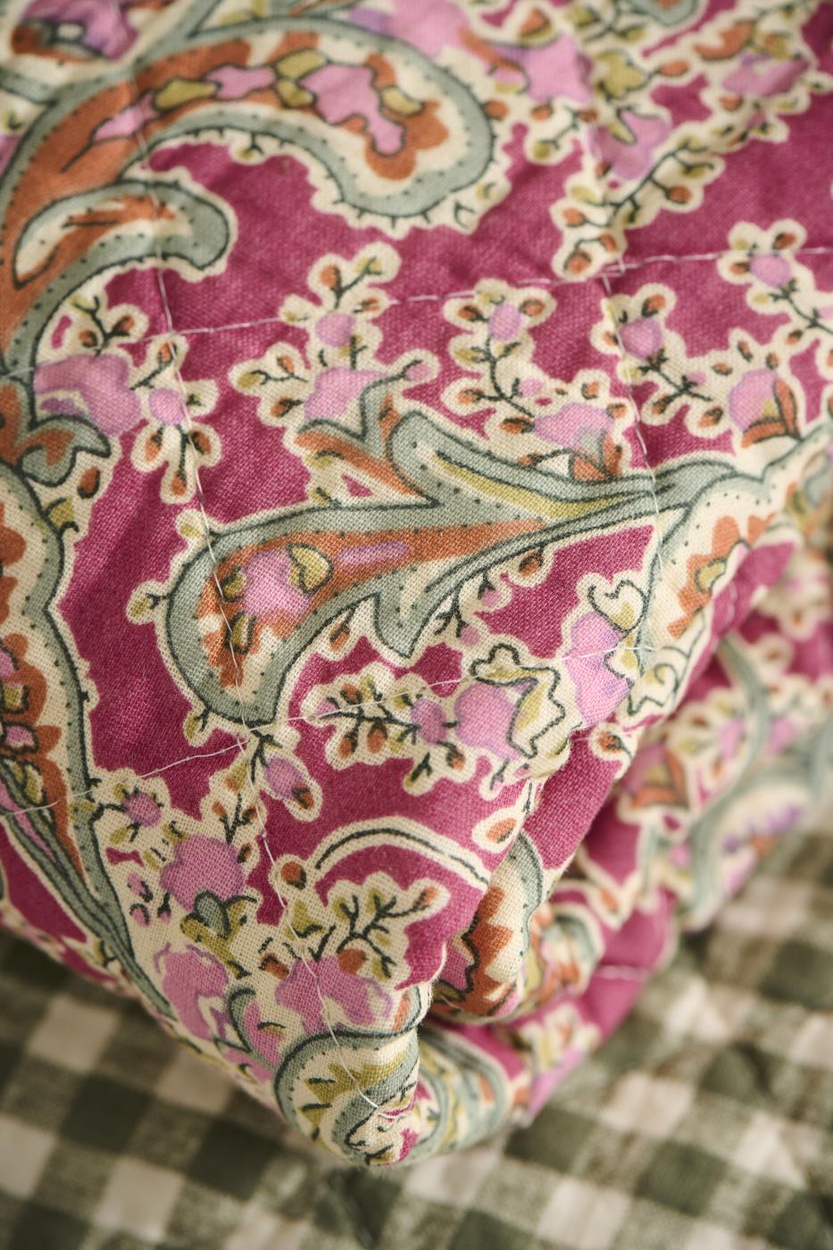 Ib Laursen - Quilt - Hindbærfarvet m. Paisleymønster