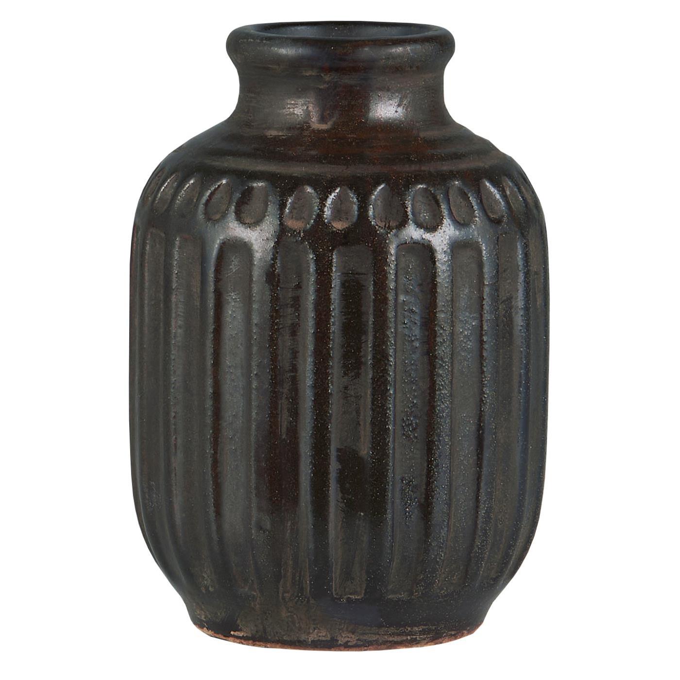 Ib Laursen - "Lea" Vase - ujævn glasur - mørkebrun