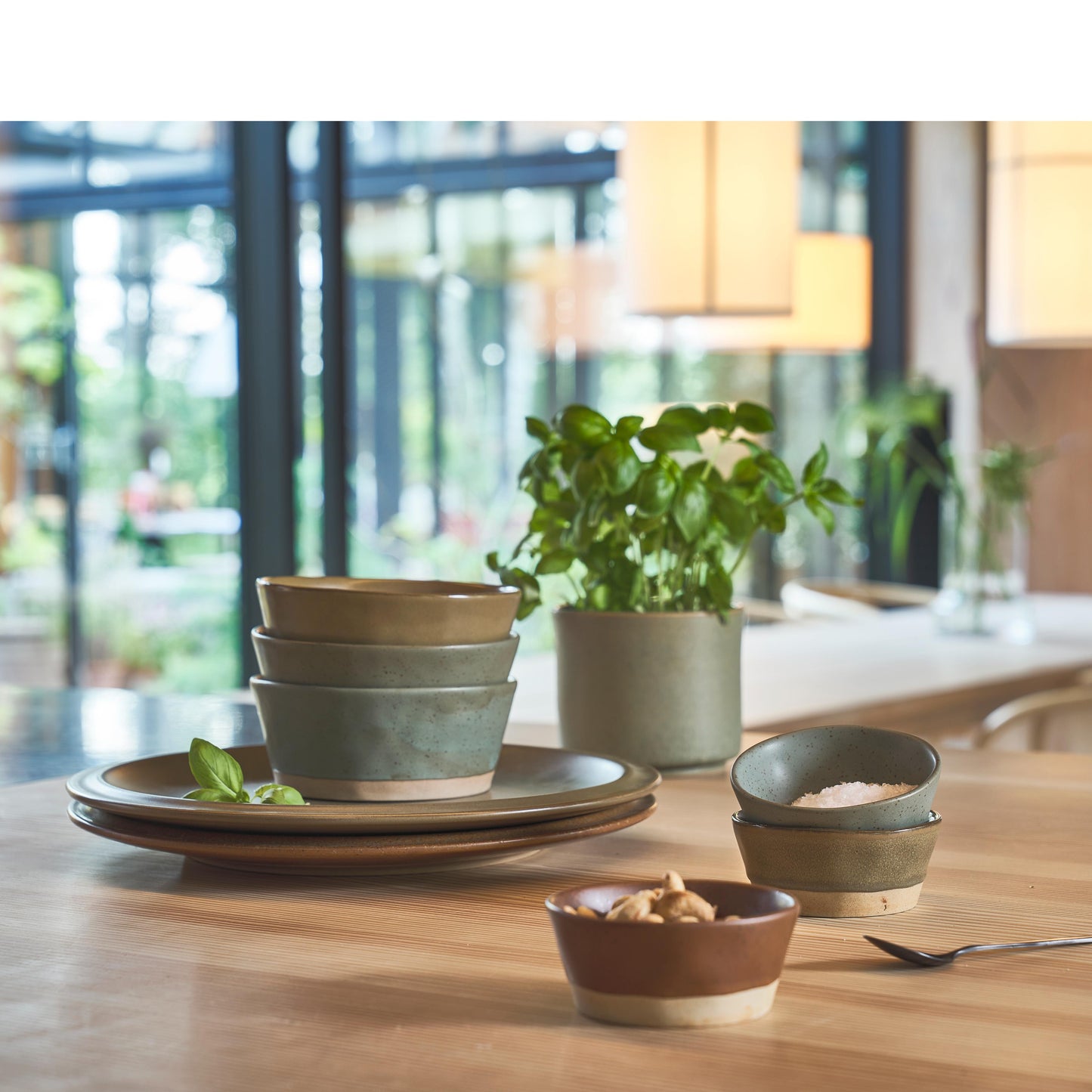 Villa Collection - Serveringsfad Evig - Brun Porcelæn - Ø: 33 cm