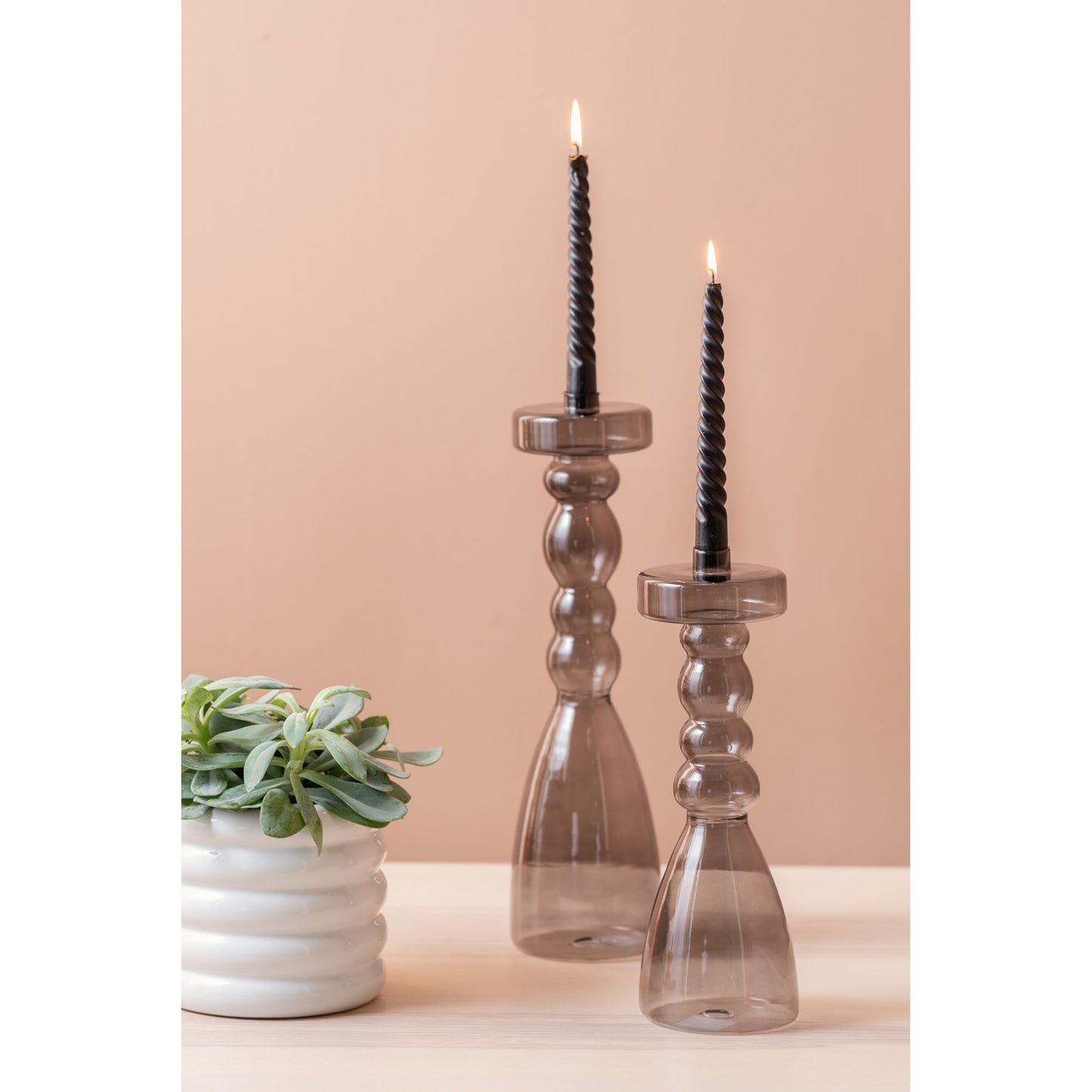 Lysestage - sort glas -  H: 39 cm D: 11 cm