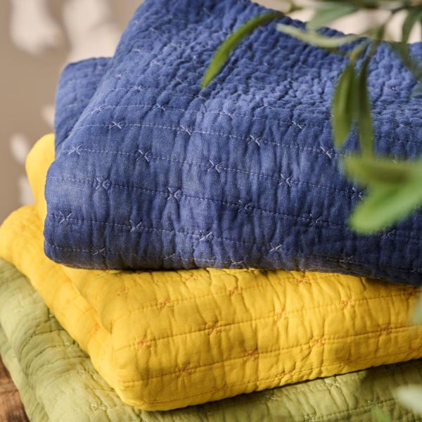 Ib Laursen - Quilt/Vattæppe - Mørkeblå/Indigo m/Korssting