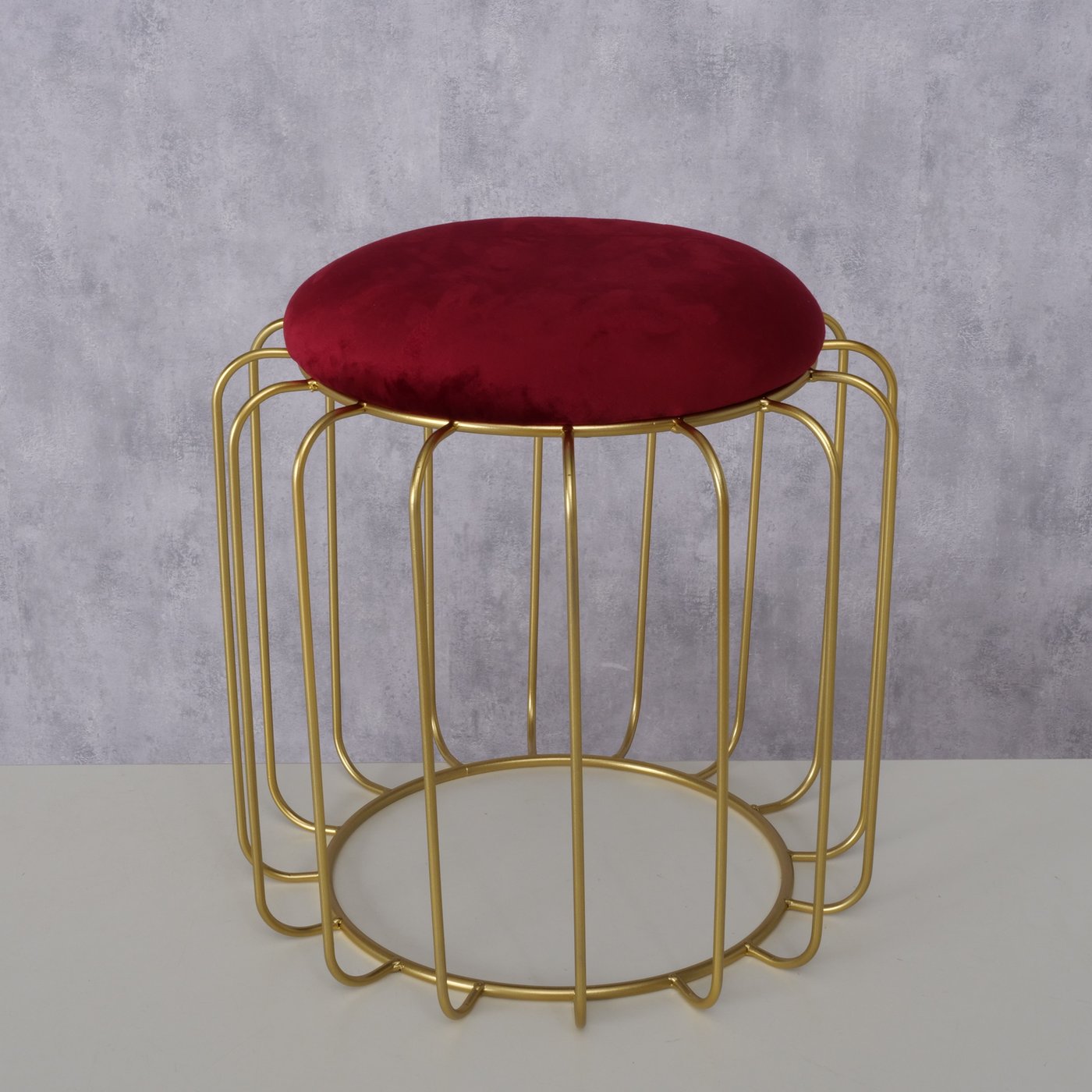 Skammel - Roberto, Guldfarvet m. veloursæde - 41 x 41cm