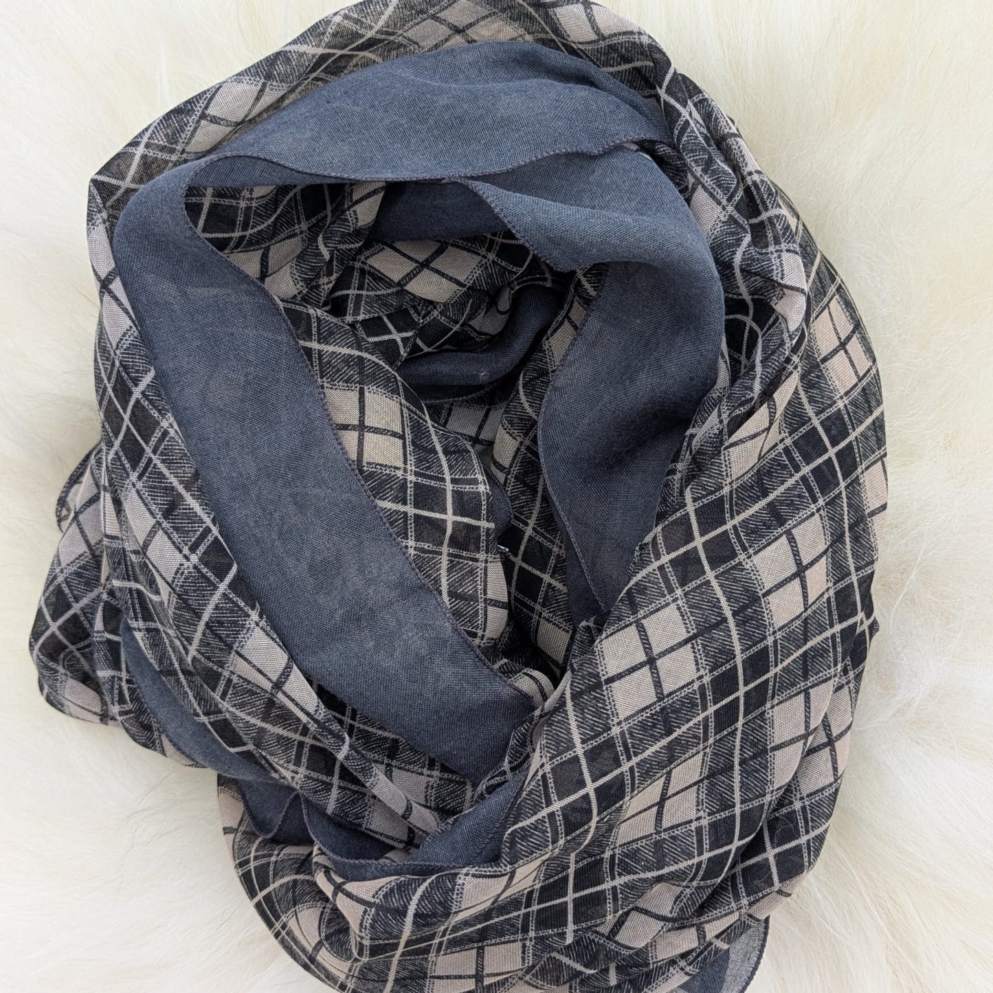 Gade & Juul - tørklæde - blå med tern_3