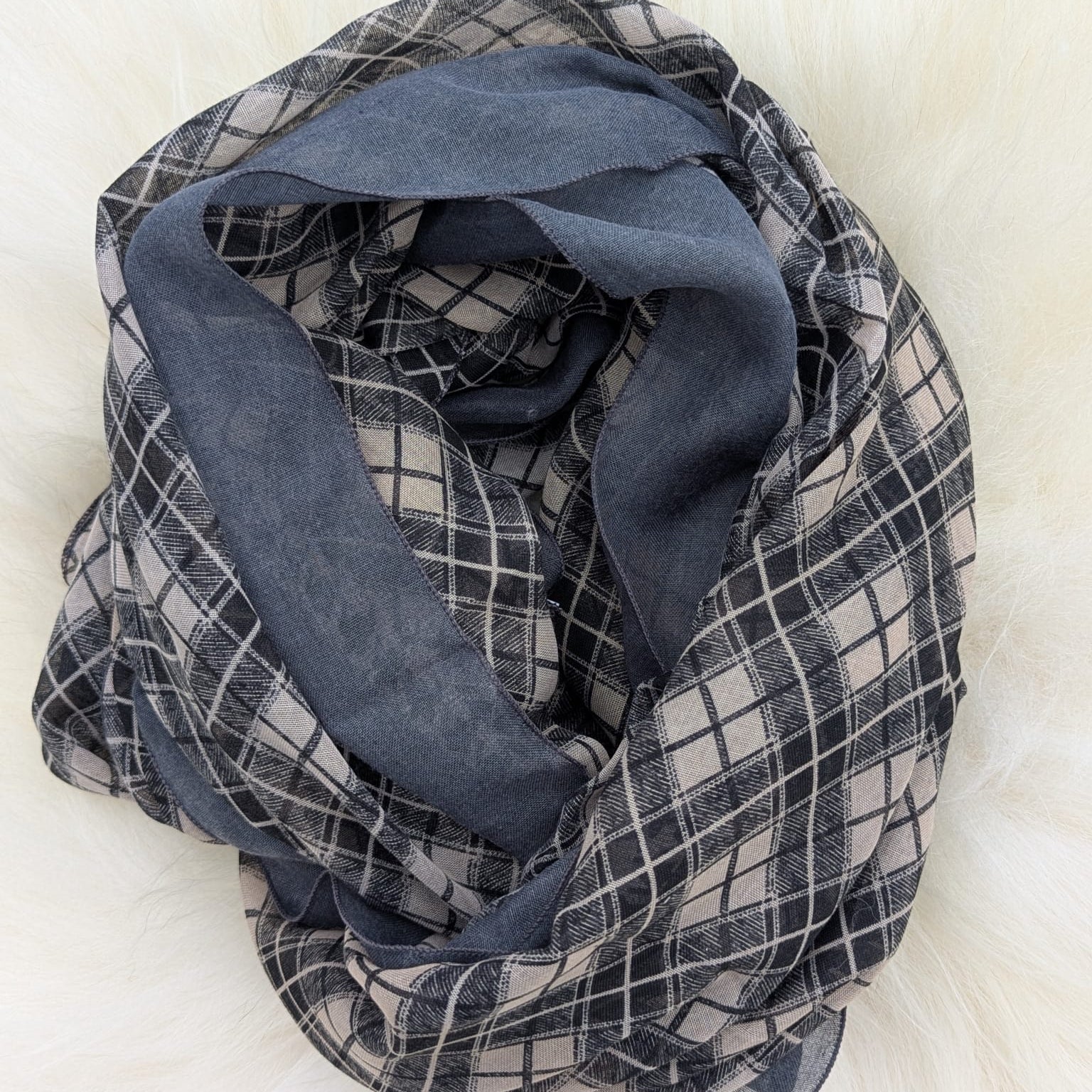 Gade & Juul - tørklæde - blå med tern_3