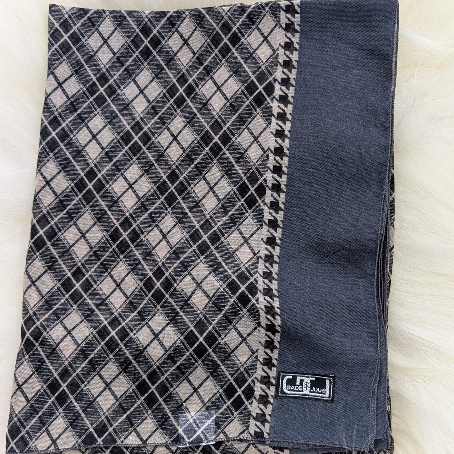 Gade & Juul - tørklæde - blå med tern_4