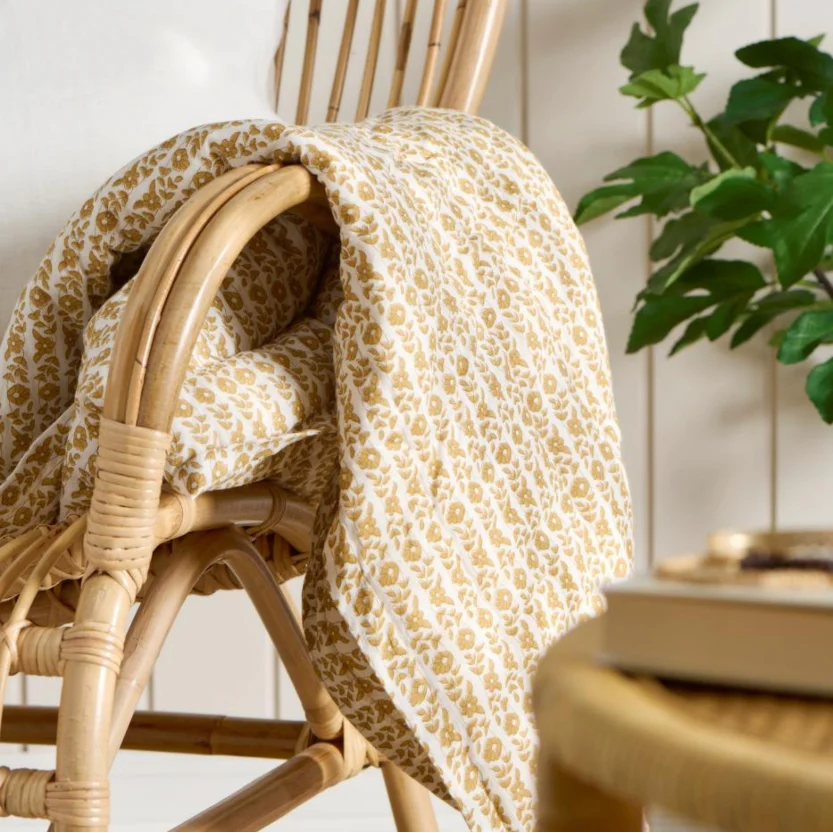 Ib Laursen - quilt/vattæppe - mustard blomster_3