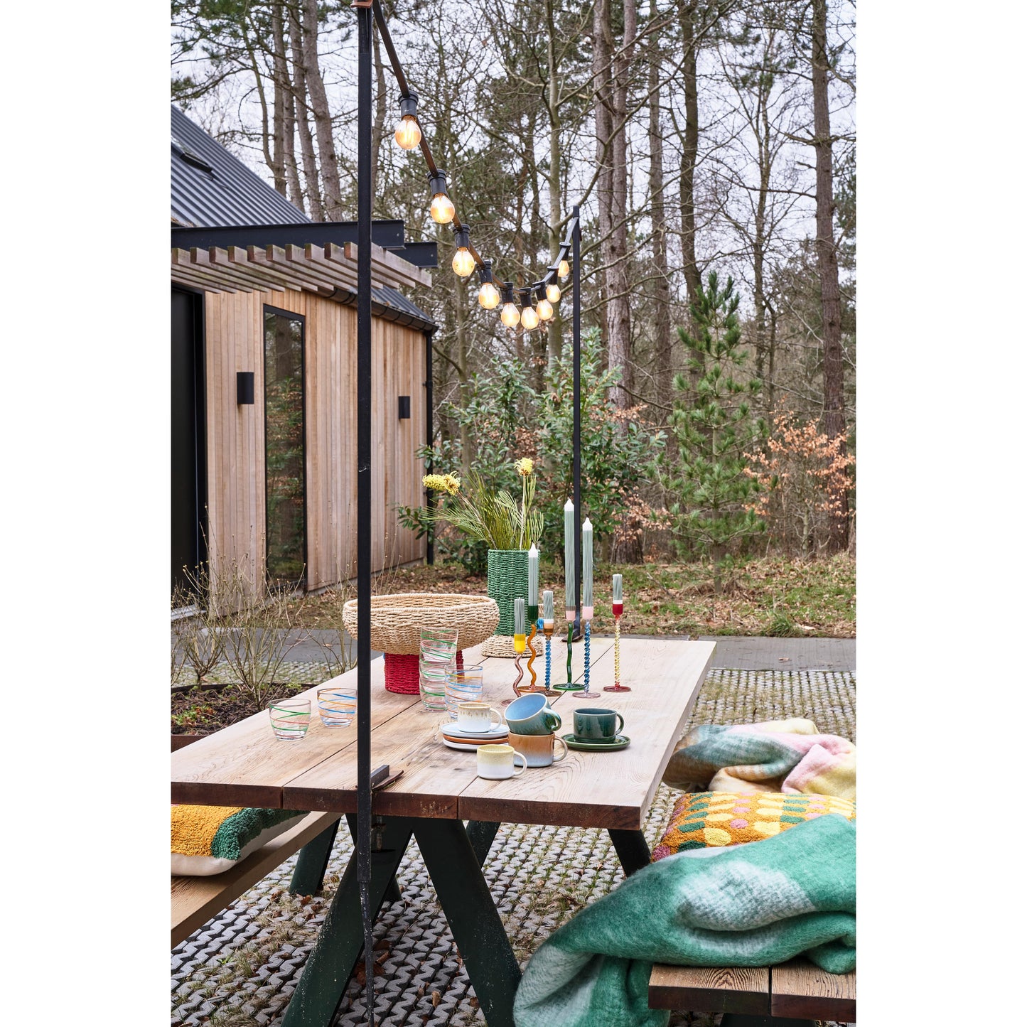 Villa Collection - Kurv Af Papir - udenfor
