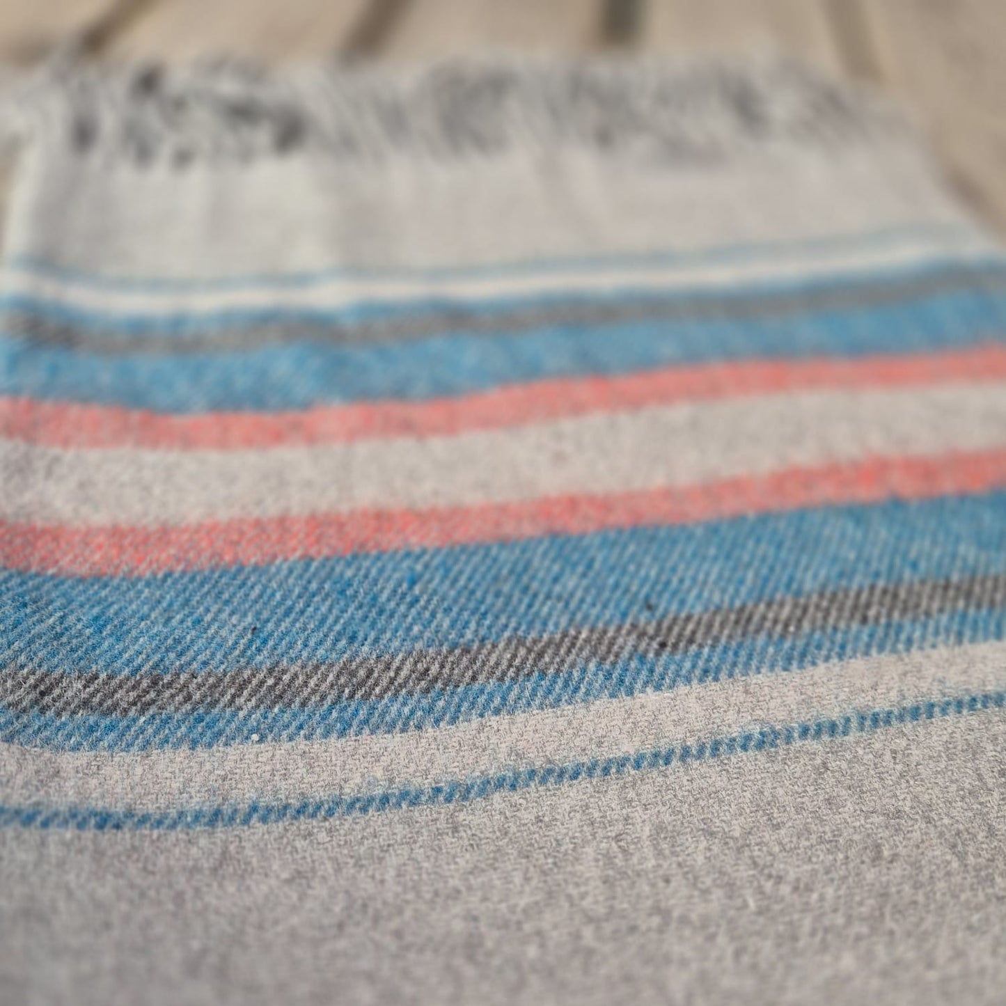 Uldplaid - 75% uld / 15 Nylon / 10 polyester - 200 X 130 CM