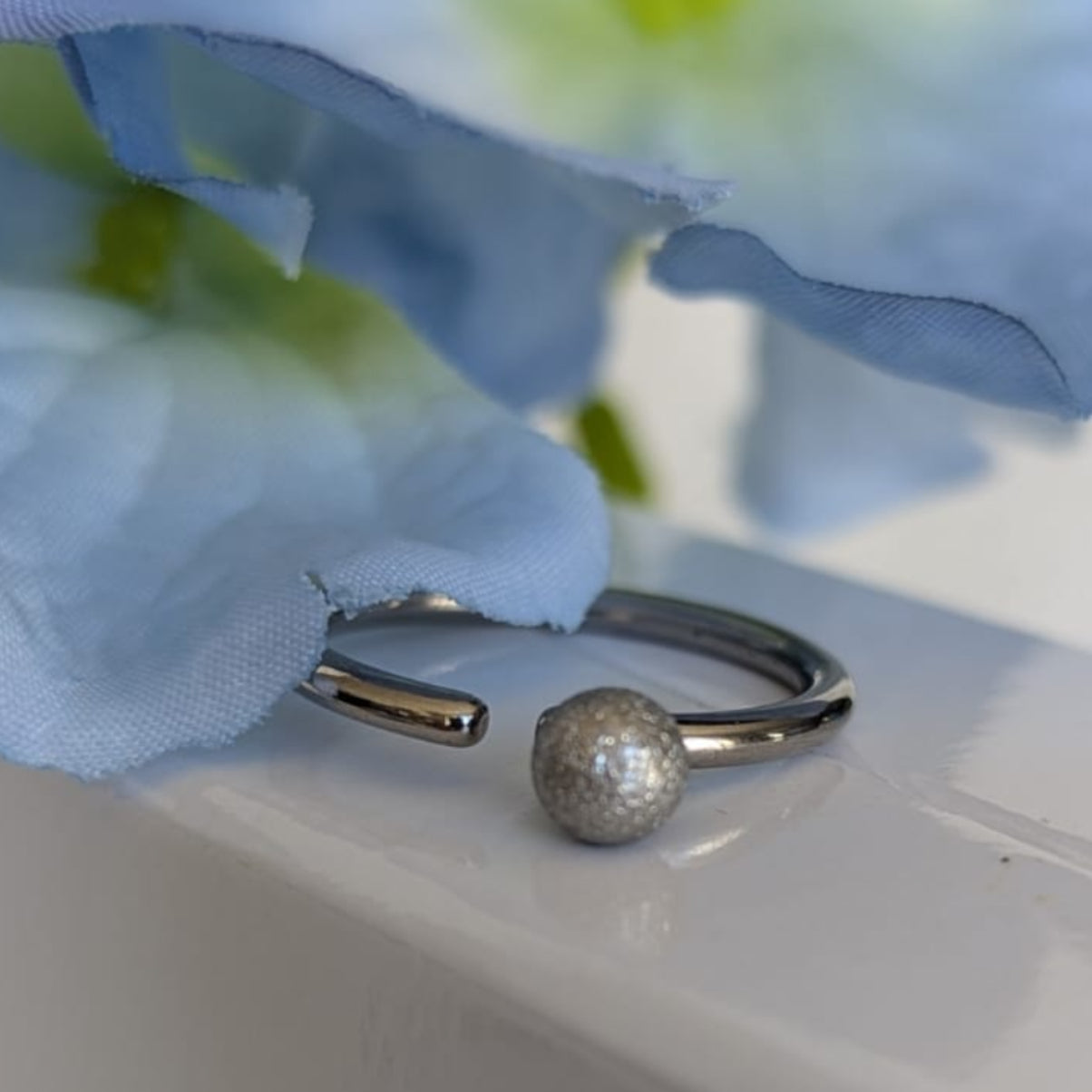 Gade & Juul - Fingerring - Justerbar - Kirurgisk Stål - Dot Trend