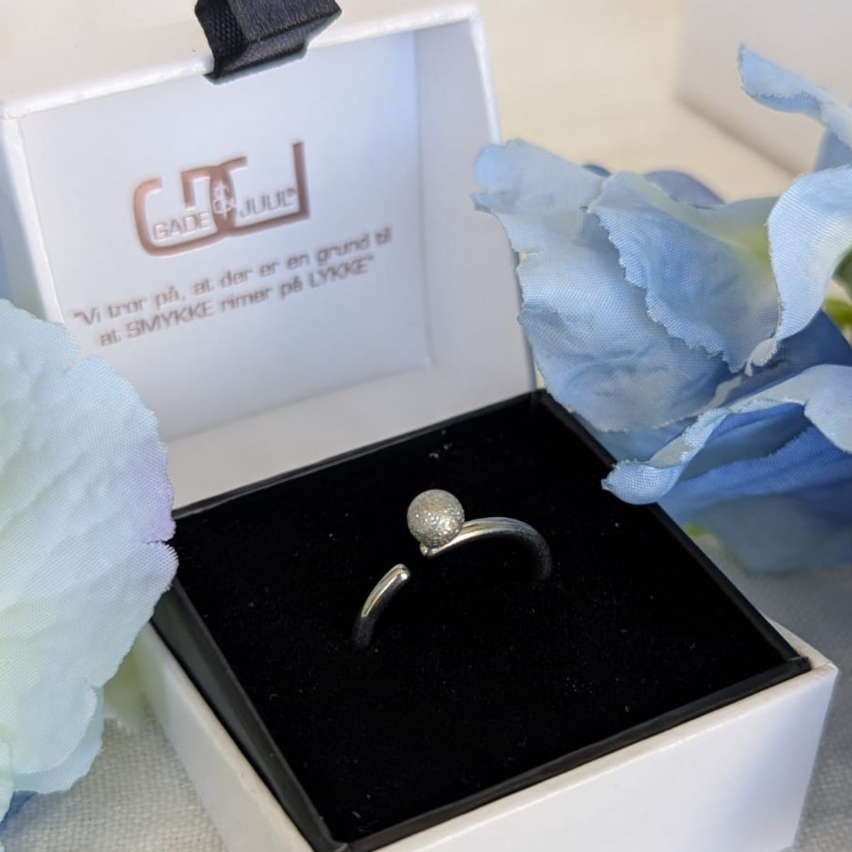 Gade & Juul - Fingerring - Justerbar - Kirurgisk Stål - Dot Trend
