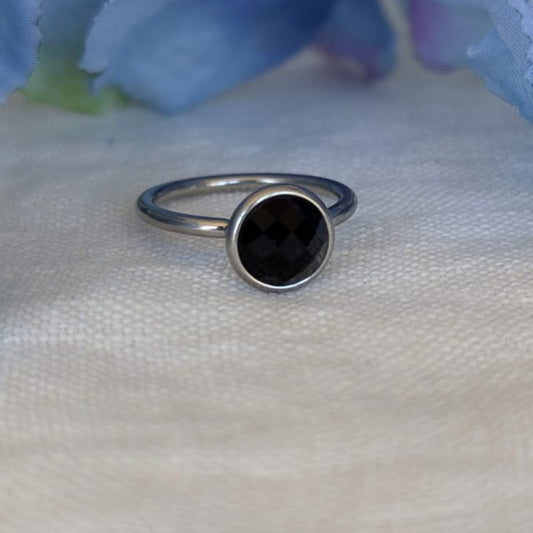 Gade & Juul - Fingerring - Justerbar - Kirurgisk Stål - Among - Sort