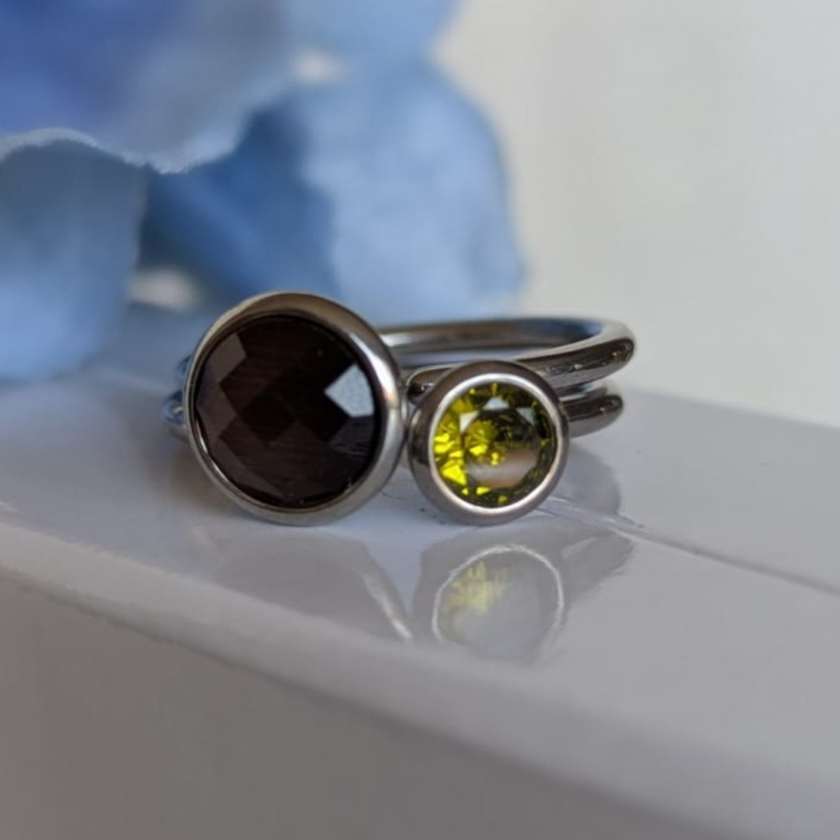 Gade & Juul - Fingerring - Justerbar - Kirurgisk Stål - Among - Sort