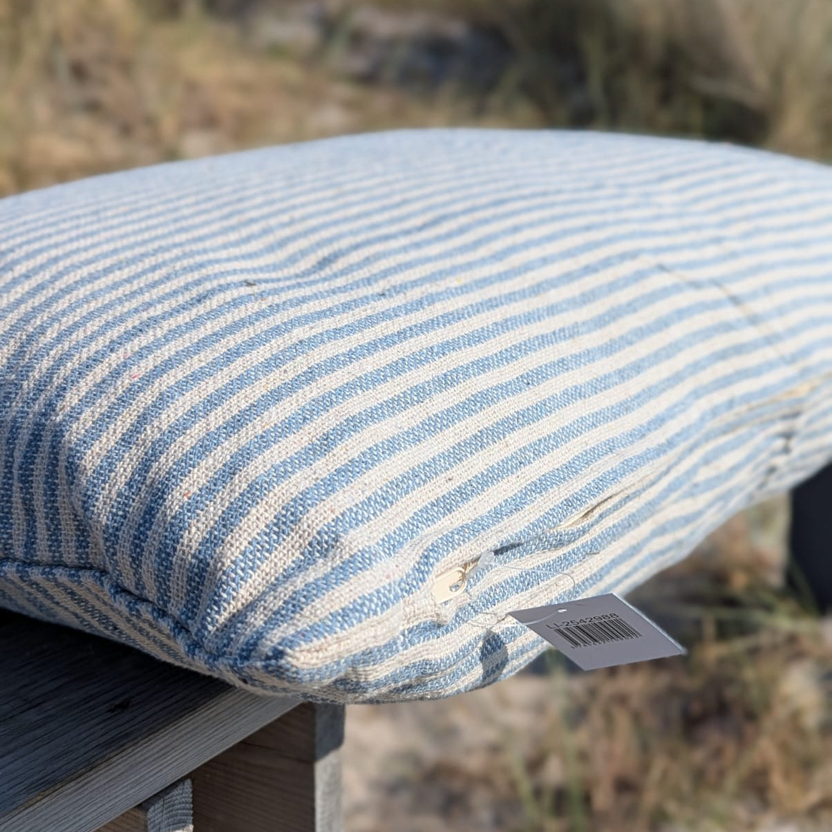 Pude - 50 x 90 cm - Lyseblå Striber - Bomuld