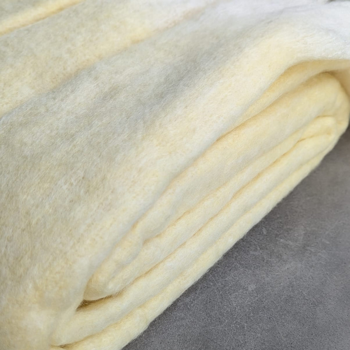 Plaid - Uld Mix - Pastelgul med Råhvid