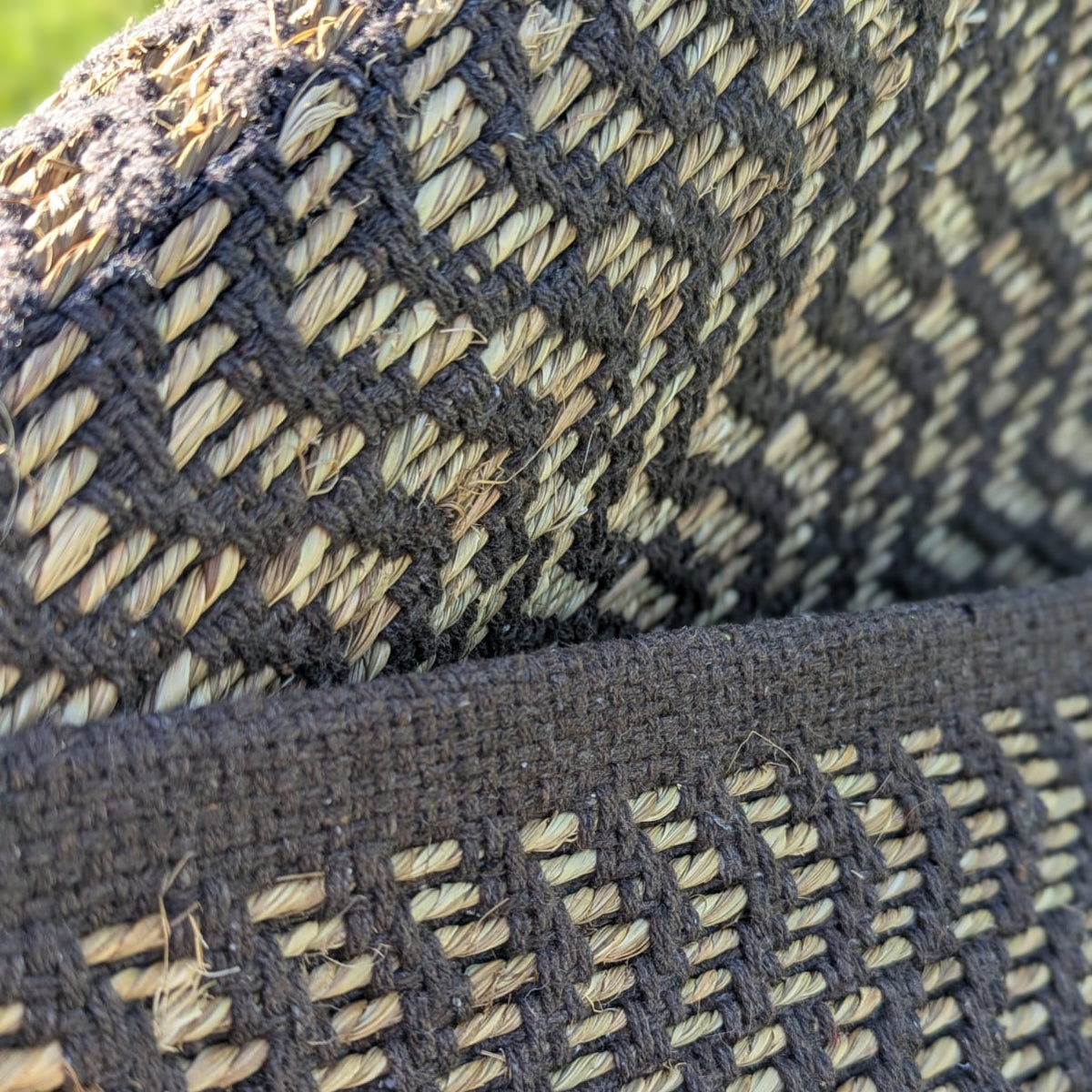 Gulvtæppe i jute m. sildebensmønster - 60 x 90 cm